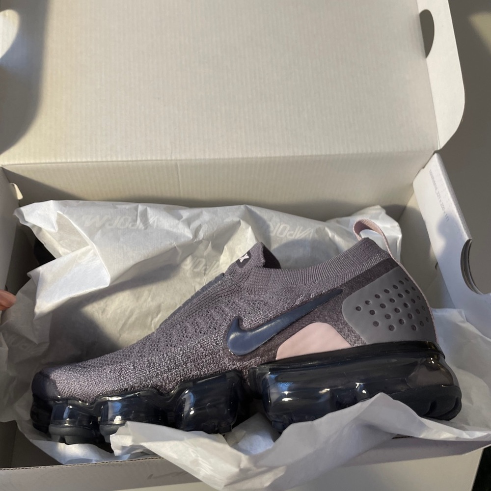 Brand New Nike Vapormax Sneakers in Gunsmoke